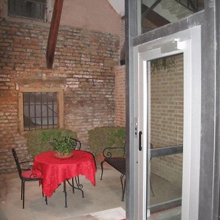Hotel Piccola Fenice Венеция Интерьер фото